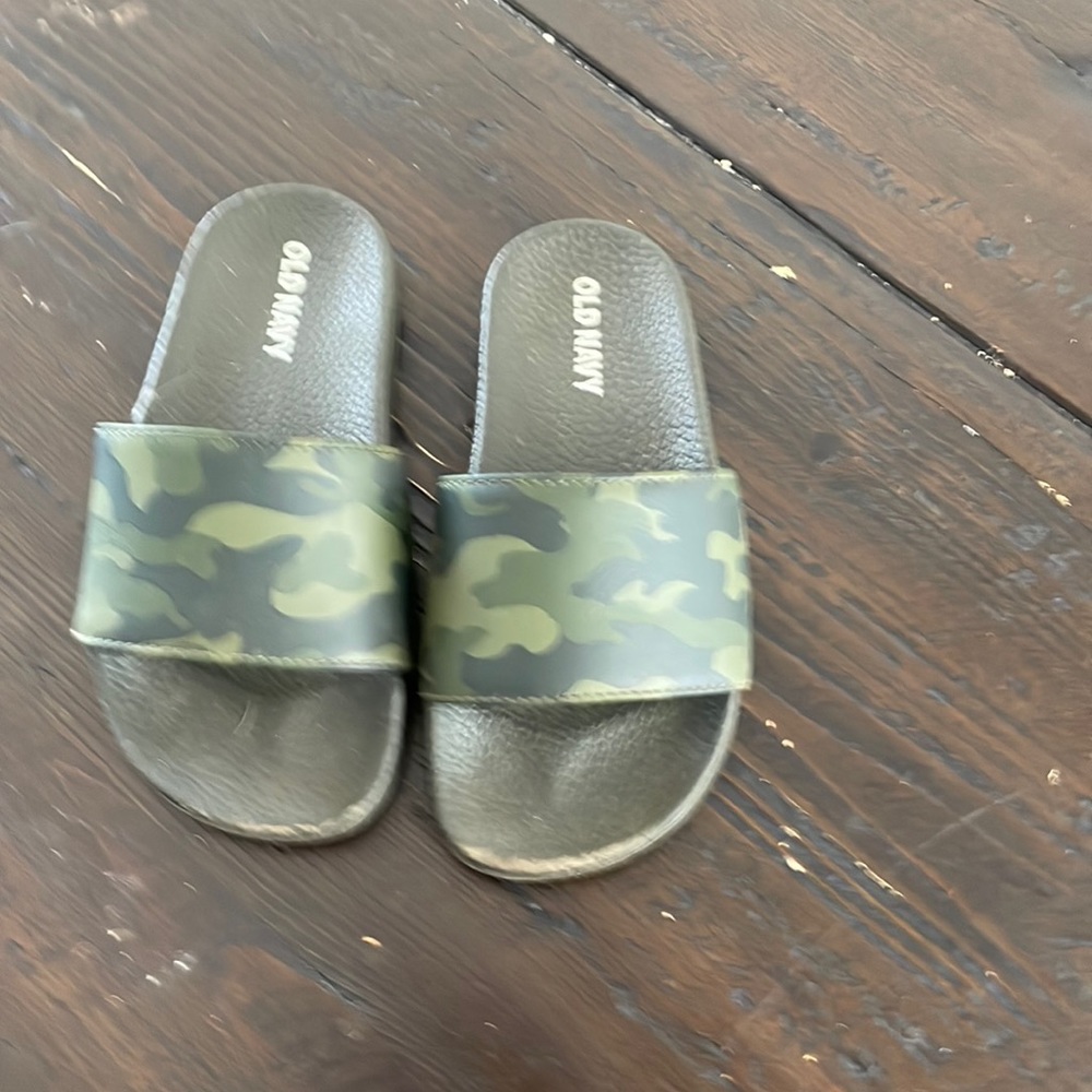 Green And Camo Old Navy Slides